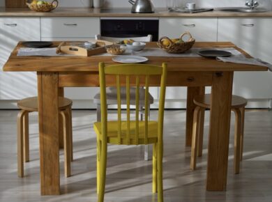 chaises mal assorties pour salle à manger