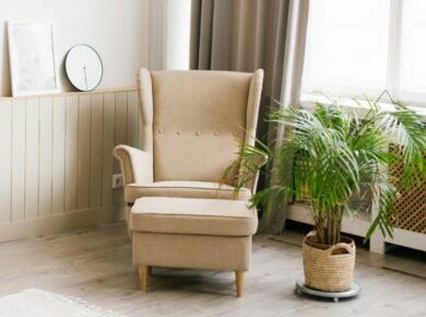 rembourrer une chaise Wingback